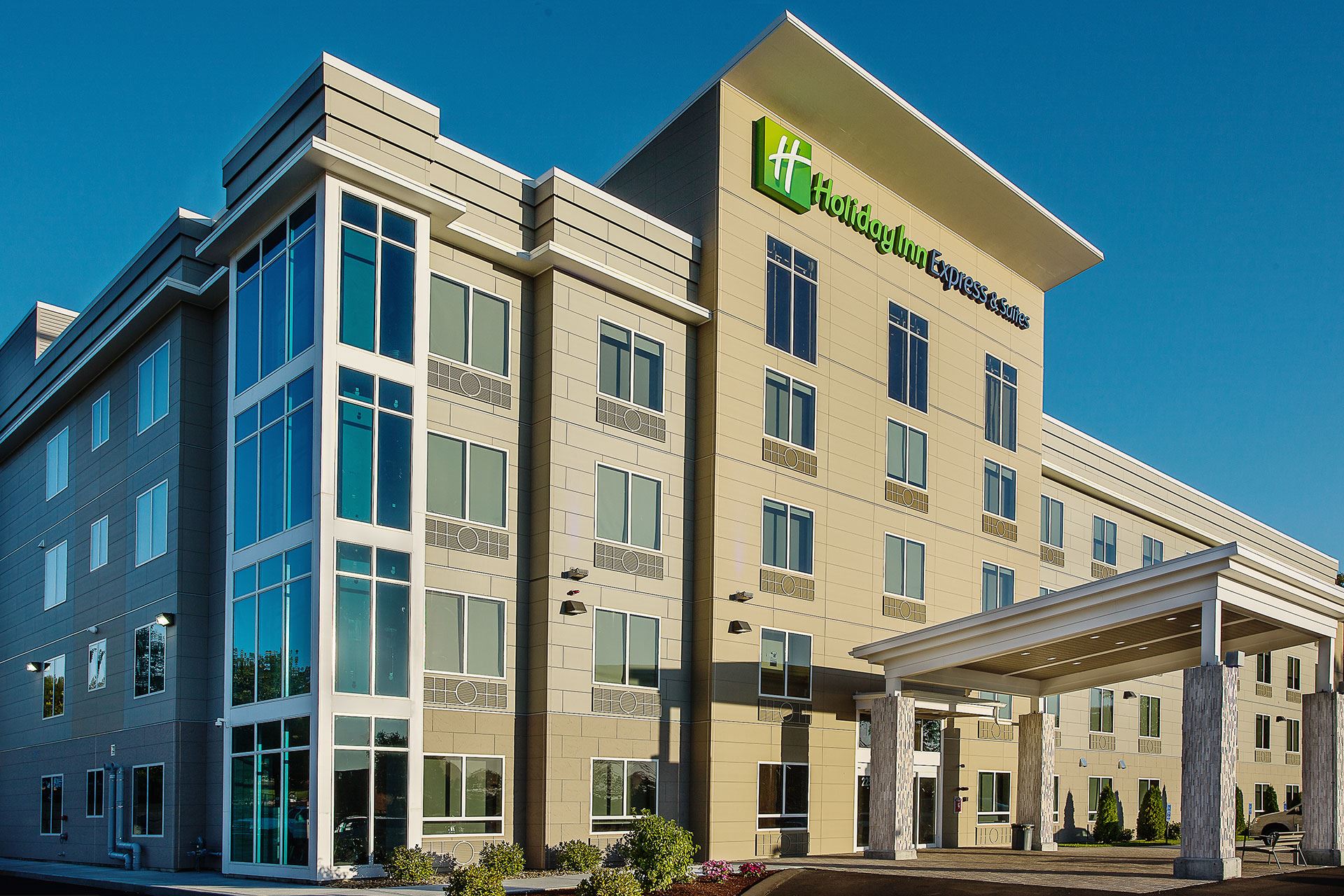 Holiday Inn Express exterior with ArchitecturalBlock and SandStone